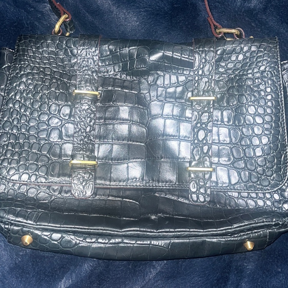 Perfect leather bag is a must have